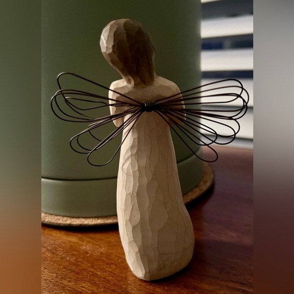 Willowtree Figurine: “Loving Angel” - Picture 3 of 8